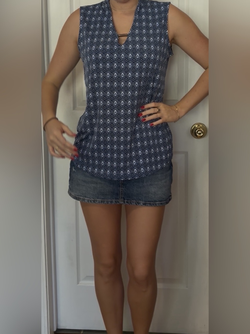 Jones New York Blue & White Geometric Blouse